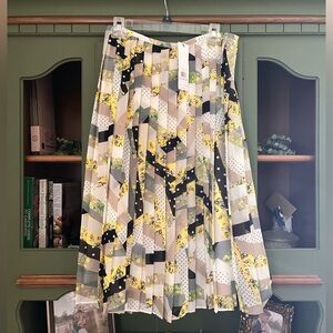 NWT Calvin Klein Abstract Skirt
